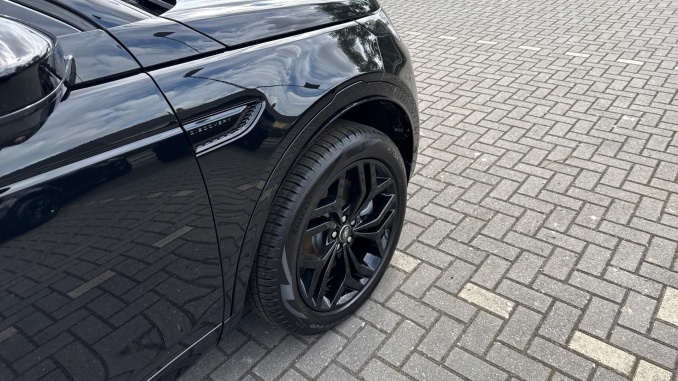 Land Rover Discovery Sport 2.0 D200 Metropolitan 5dr Auto [5 Seat] Diesel Station Wagon - Image 22